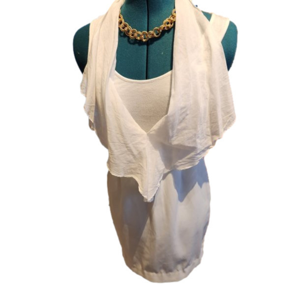 175.   BCBGeneration White Halter Dress w/back cutouts sz4